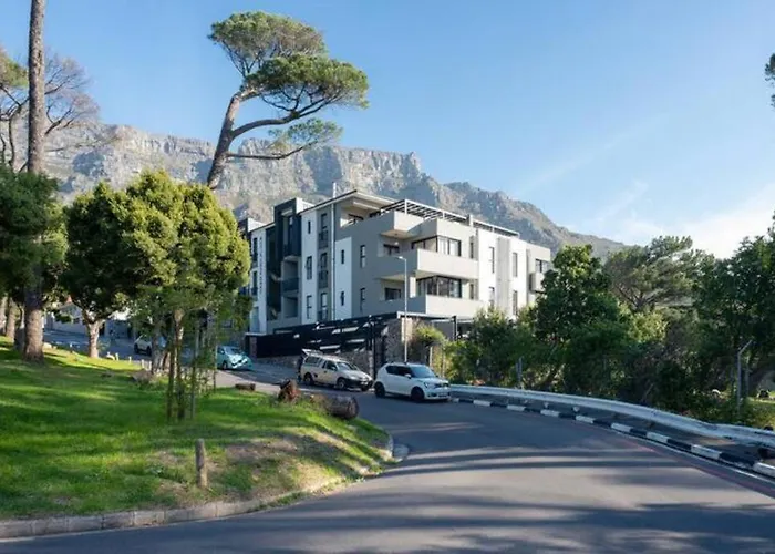 Deer Park Apartment Cpt - With Sweeping Views