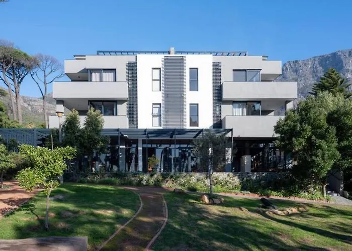 Deer Park Apartment Cpt - With Sweeping Views