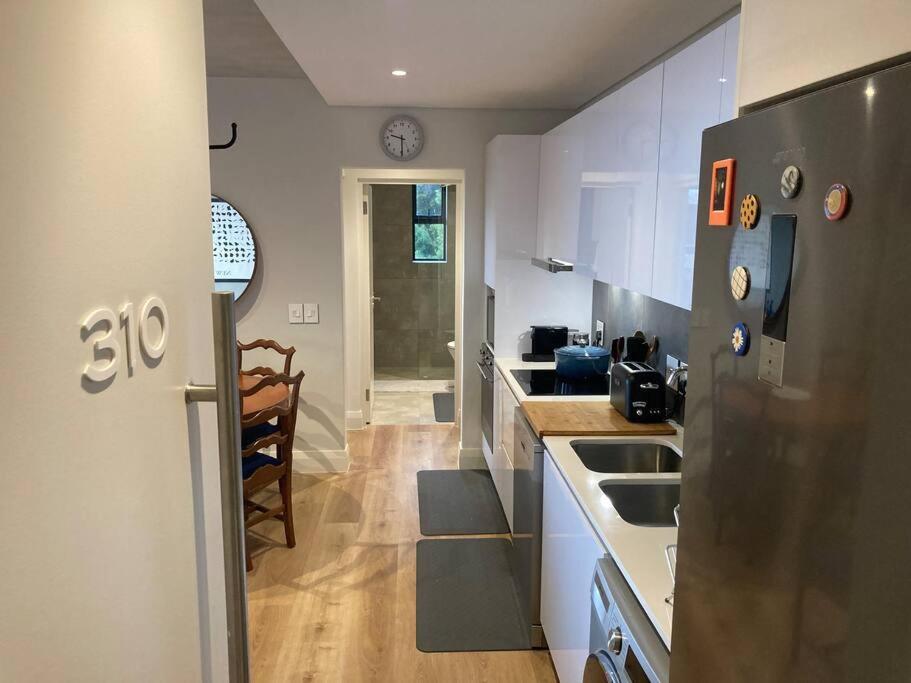 Deer Park Cpt - With Sweeping Views